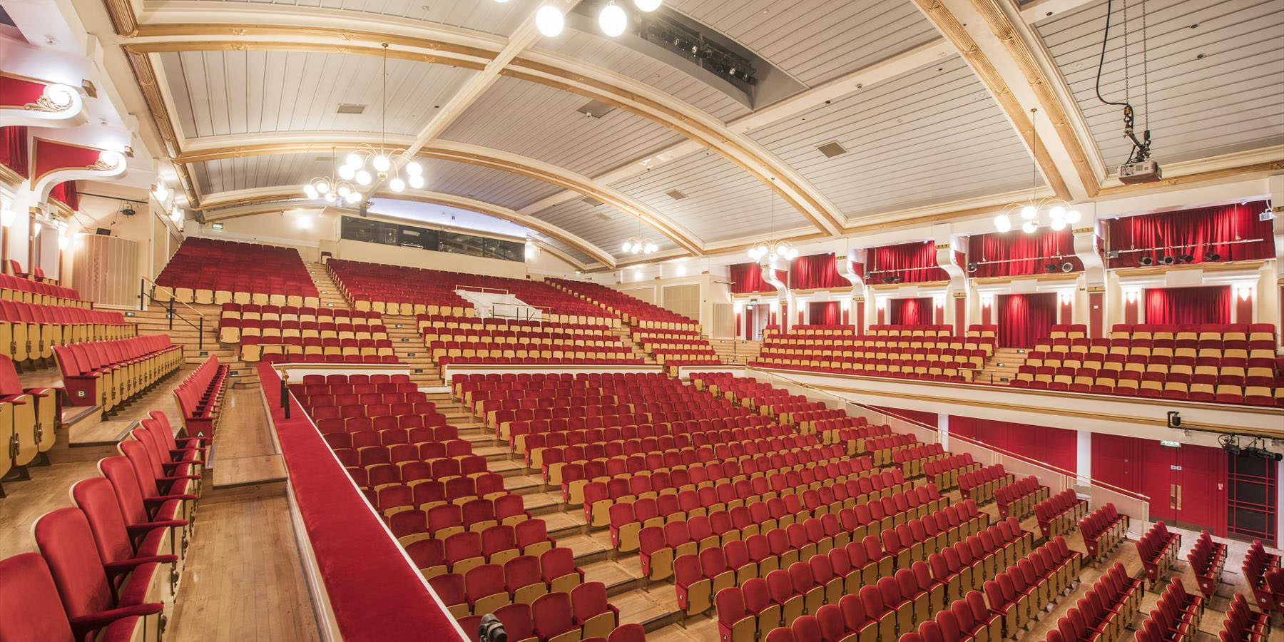 De Montford Hall